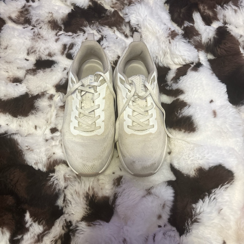 Cream Minimalist Sneakers with Suede Finish